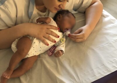 soin rebozo bain enveloppé pour bébé ostéopathe pour bébé enfant jeune maman adulte seniors Corbeil Essonnes 91100