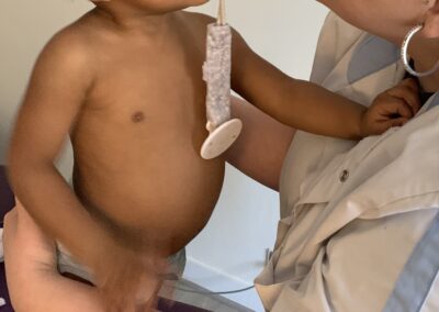 soin rebozo bain enveloppé pour bébé ostéopathe pour bébé enfant jeune maman adulte seniors Corbeil Essonnes 91100