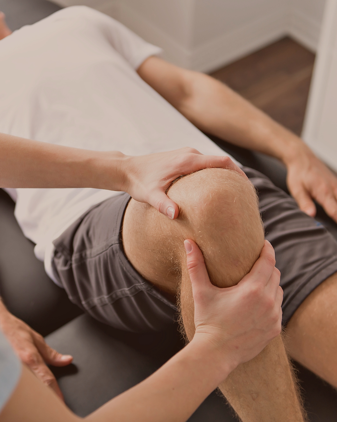 soin rebozo bain enveloppé pour bébé ostéopathe pour bébé enfant jeune maman adulte seniors Corbeil Essonnes 91100